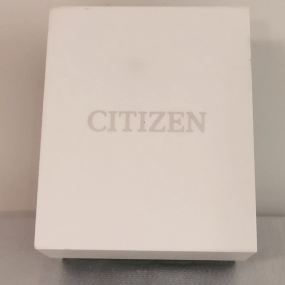 CITIZEN Eco-Drive Silhouette Crystal WatchCITIZEN Eco-Drive Silhouette Crystal - Picture 5 of 8